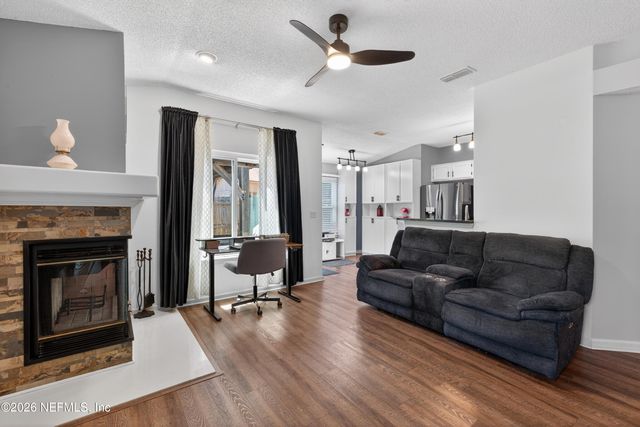 12380 SONDRA COVE Trail N, Jacksonville, FL 32225