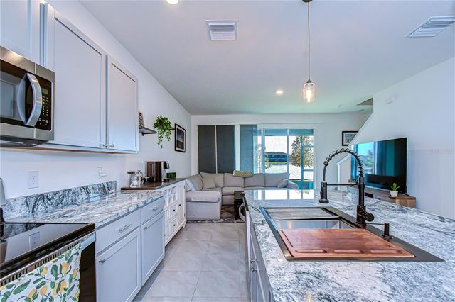 219 MANGROVE SHADE CIRCLE, Apollo Beach, FL 33572