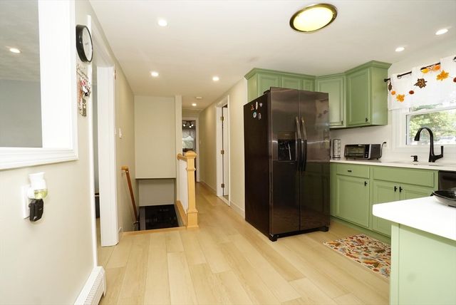1042 Chandler St, Tewksbury, MA 01876