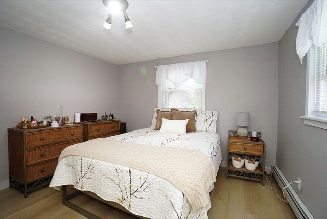 1042 Chandler St, Tewksbury, MA 01876