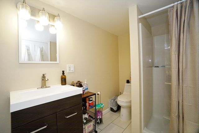 1042 Chandler St, Tewksbury, MA 01876