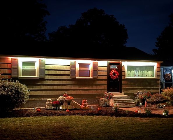 1042 Chandler St, Tewksbury, MA 01876