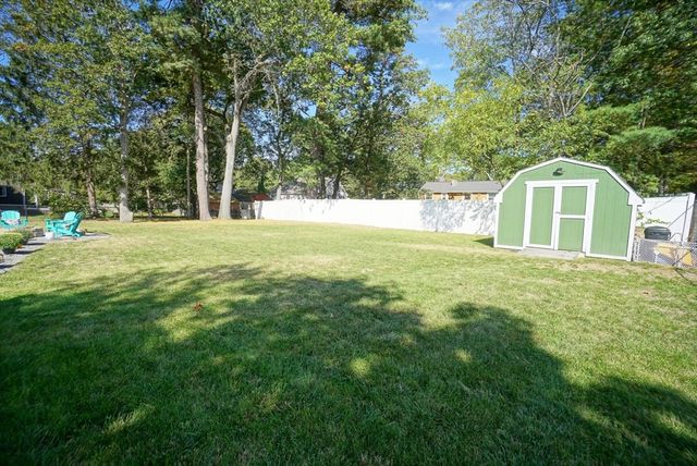 1042 Chandler St, Tewksbury, MA 01876