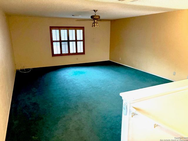 7501 Avery, Live Oak, TX 78233