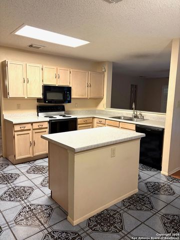 7501 Avery, Live Oak, TX 78233