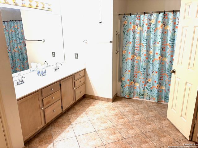 7501 Avery, Live Oak, TX 78233