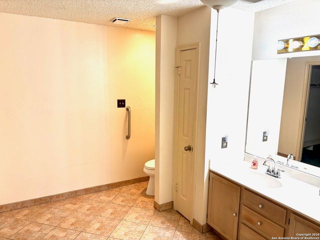 7501 Avery, Live Oak, TX 78233