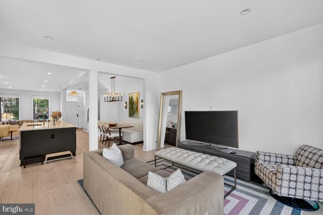 3510 T ST NW, Washington, DC 20007