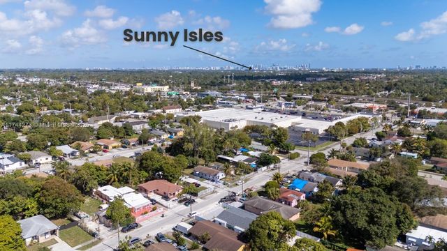 866 NW 108th St, Miami, FL 33168