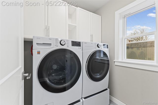 3460 Clayton Avenue, Waterford Charter Township, MI 48329