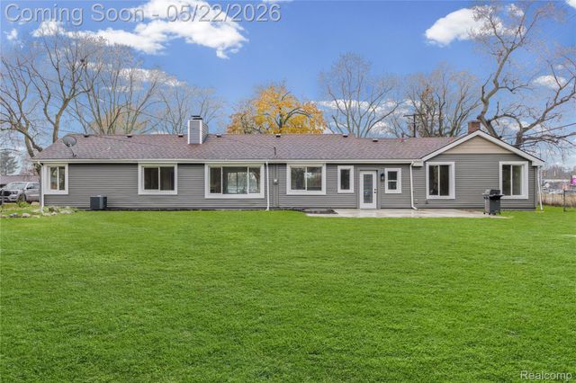 3460 Clayton Avenue, Waterford Charter Township, MI 48329