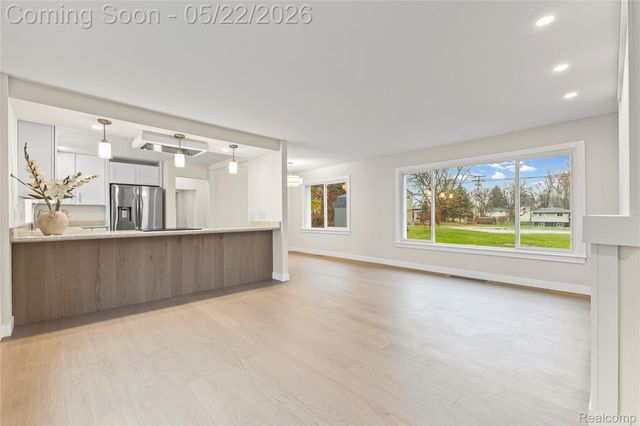 3460 Clayton Avenue, Waterford Charter Township, MI 48329