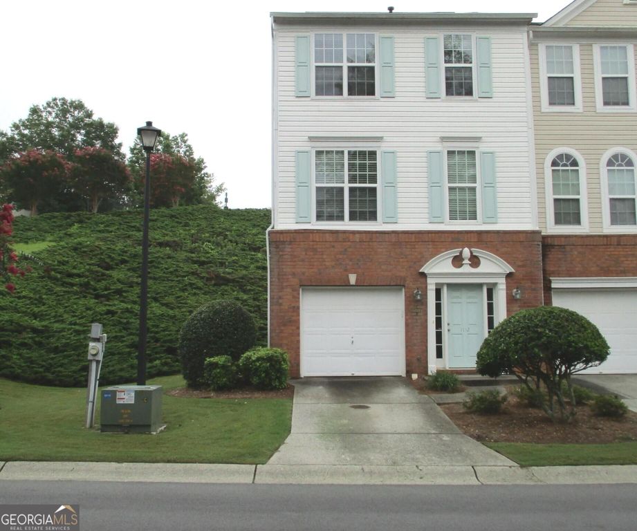 1112 Thornborough Drive, Alpharetta, GA 30004