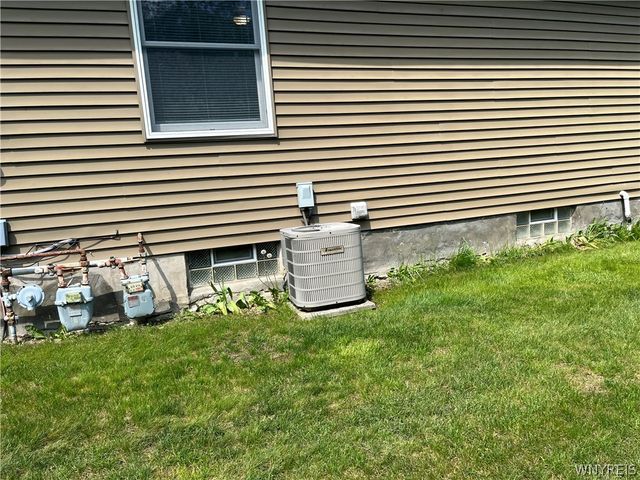 22 Old Mill Circle, Elma, NY 14059