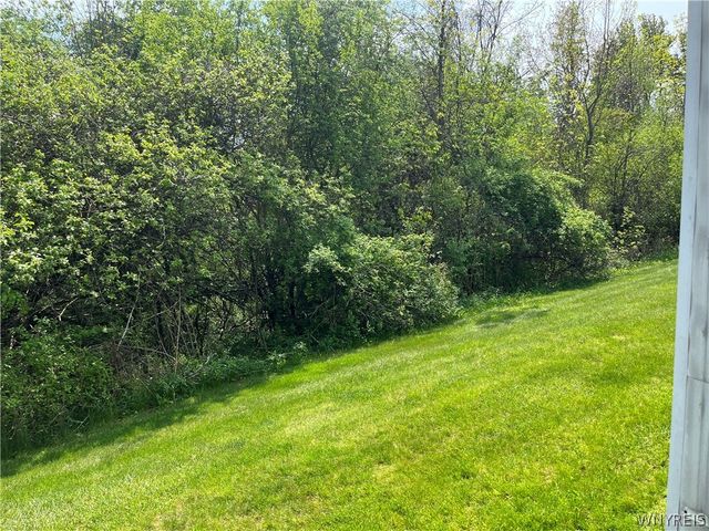 22 Old Mill Circle, Elma, NY 14059