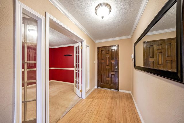 3019 Bramble Oaks Court, Bedford, TX 76021