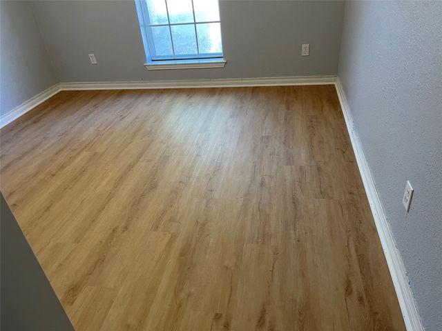 3019 Bramble Oaks Court, Bedford, TX 76021