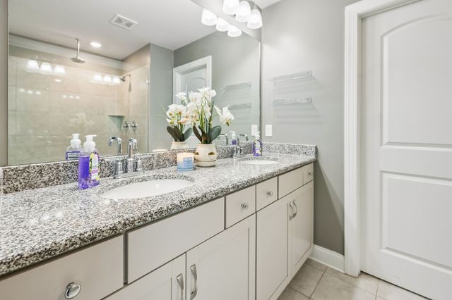 4327 Stone Hall Blvd, Hermitage, TN 37076