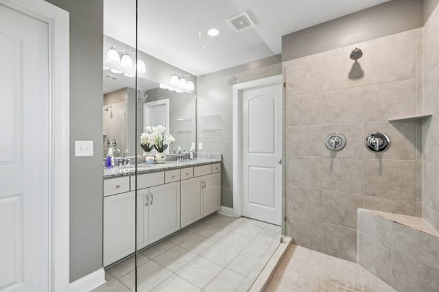 4327 Stone Hall Blvd, Hermitage, TN 37076