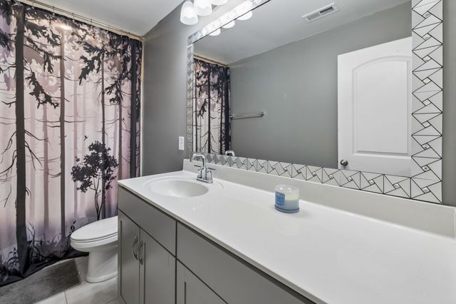 4327 Stone Hall Blvd, Hermitage, TN 37076