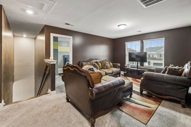 4327 Stone Hall Blvd, Hermitage, TN 37076