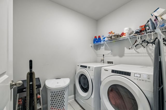 4327 Stone Hall Blvd, Hermitage, TN 37076