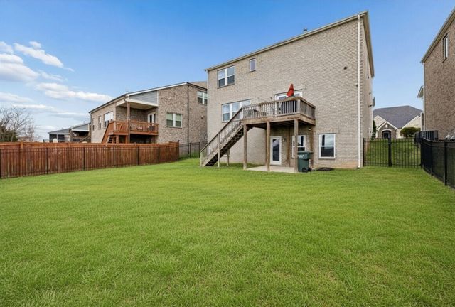 4327 Stone Hall Blvd, Hermitage, TN 37076