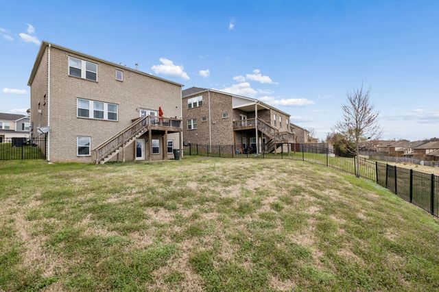 4327 Stone Hall Blvd, Hermitage, TN 37076