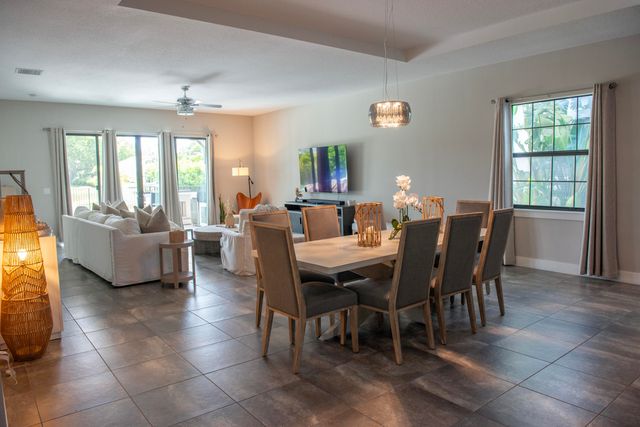 2929 Gin Berry Way, West Palm Beach, FL 33401