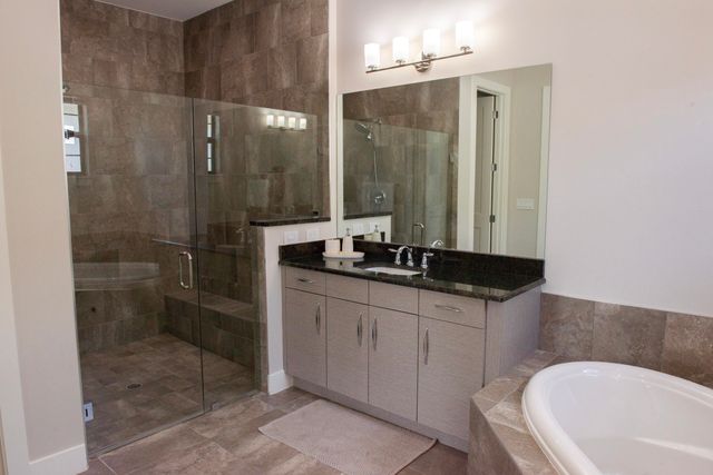 2929 Gin Berry Way, West Palm Beach, FL 33401