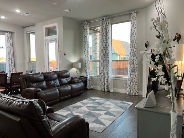 1416 Saddle Ridge Drive, Aubrey, TX 76227