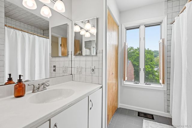2 Davids Lane, Ossining, NY 10562