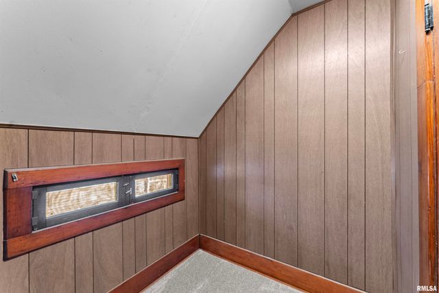 1703 18TH Avenue, Moline, IL 61265