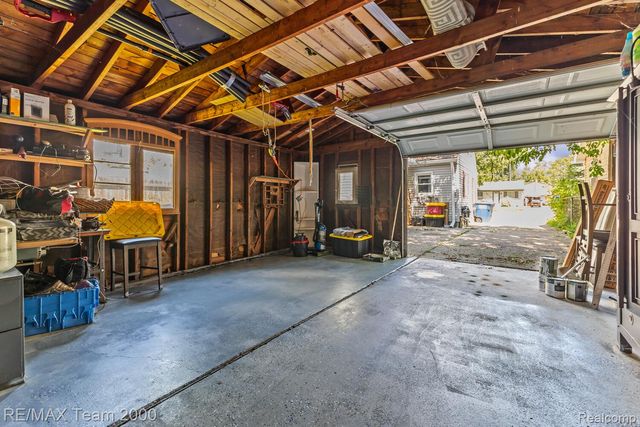 7415 Gilman Street, Westland, MI 48185