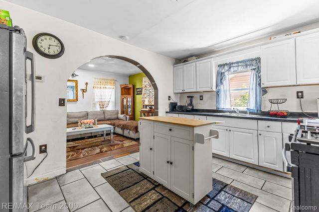 7415 Gilman Street, Westland, MI 48185