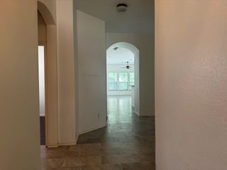 304 Valona LOOP, Round Rock, TX 78681