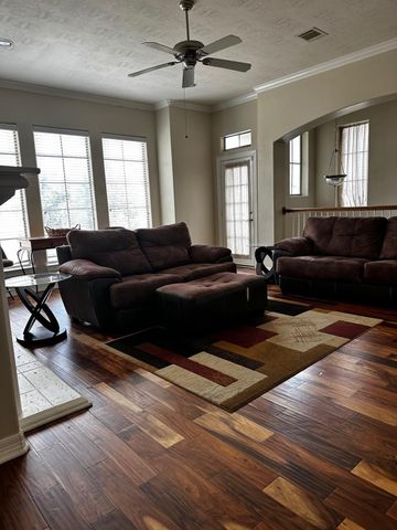 7923 Ouray Drive, Houston, TX 77040