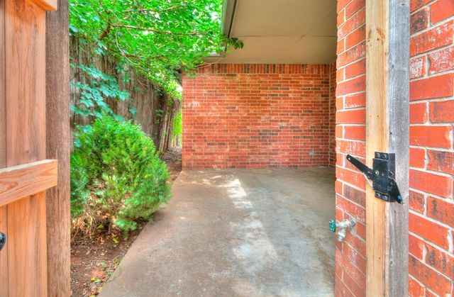 17119 Cedar Drive, Edmond, OK 73012