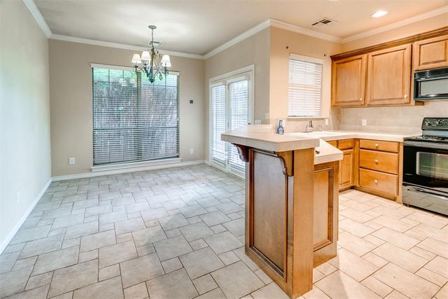 17119 Cedar Drive, Edmond, OK 73012