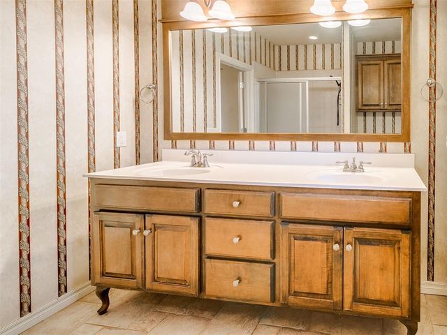 17119 Cedar Drive, Edmond, OK 73012