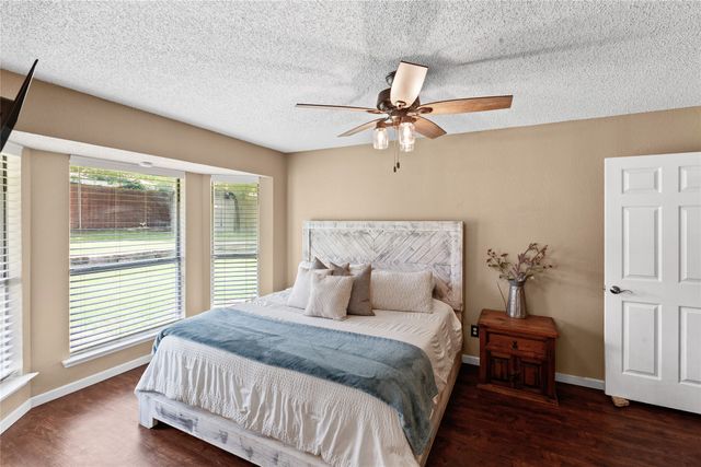 204 N Flaxseed Lane, Fort Worth, TX 76108
