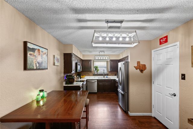 204 N Flaxseed Lane, Fort Worth, TX 76108