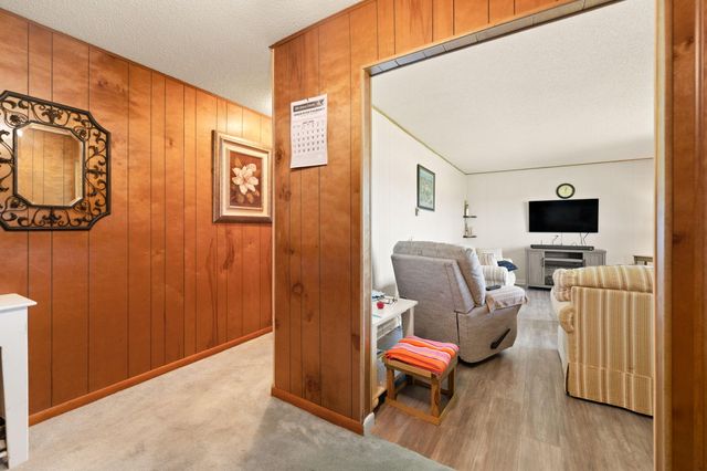 2665 Kentucky 80, Windsor, KY 42565