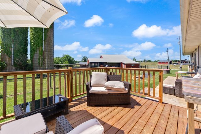 2665 Kentucky 80, Windsor, KY 42565