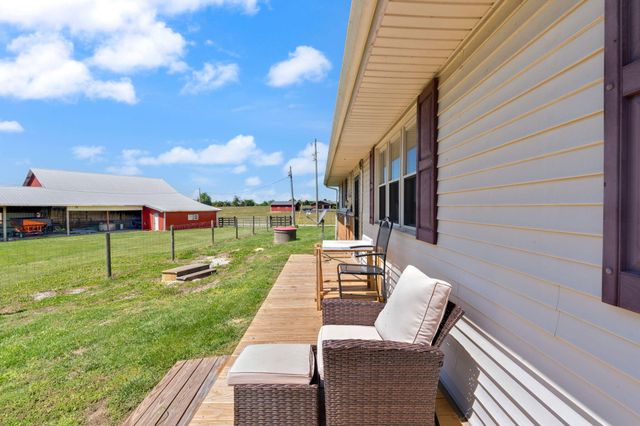 2665 Kentucky 80, Windsor, KY 42565