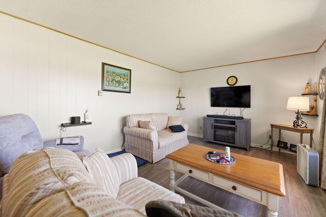2665 Kentucky 80, Windsor, KY 42565
