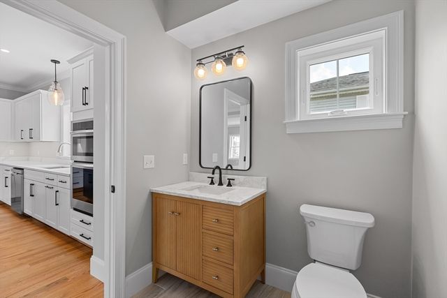 22 Pleasant B, Mansfield, MA 02048