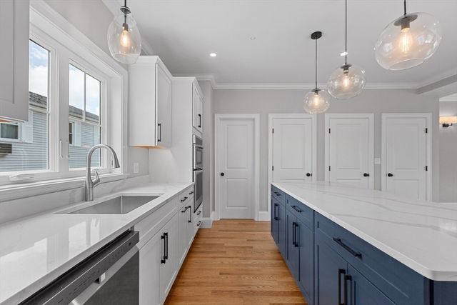 22 Pleasant B, Mansfield, MA 02048