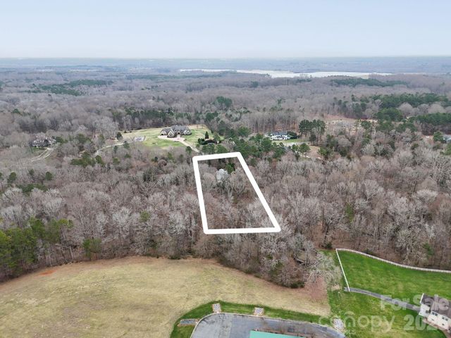 15605 Huntingtowne Village Road, Huntersville, NC 28078