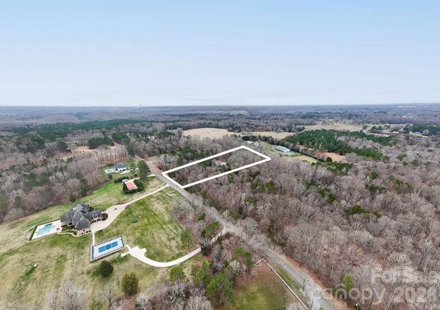 15605 Huntingtowne Village Road, Huntersville, NC 28078